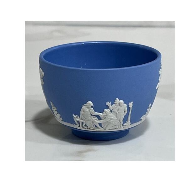 Vintage Wedgwood Jasperware Small Open Sugar Bowl 2" x 3" - Picture 3 of 5